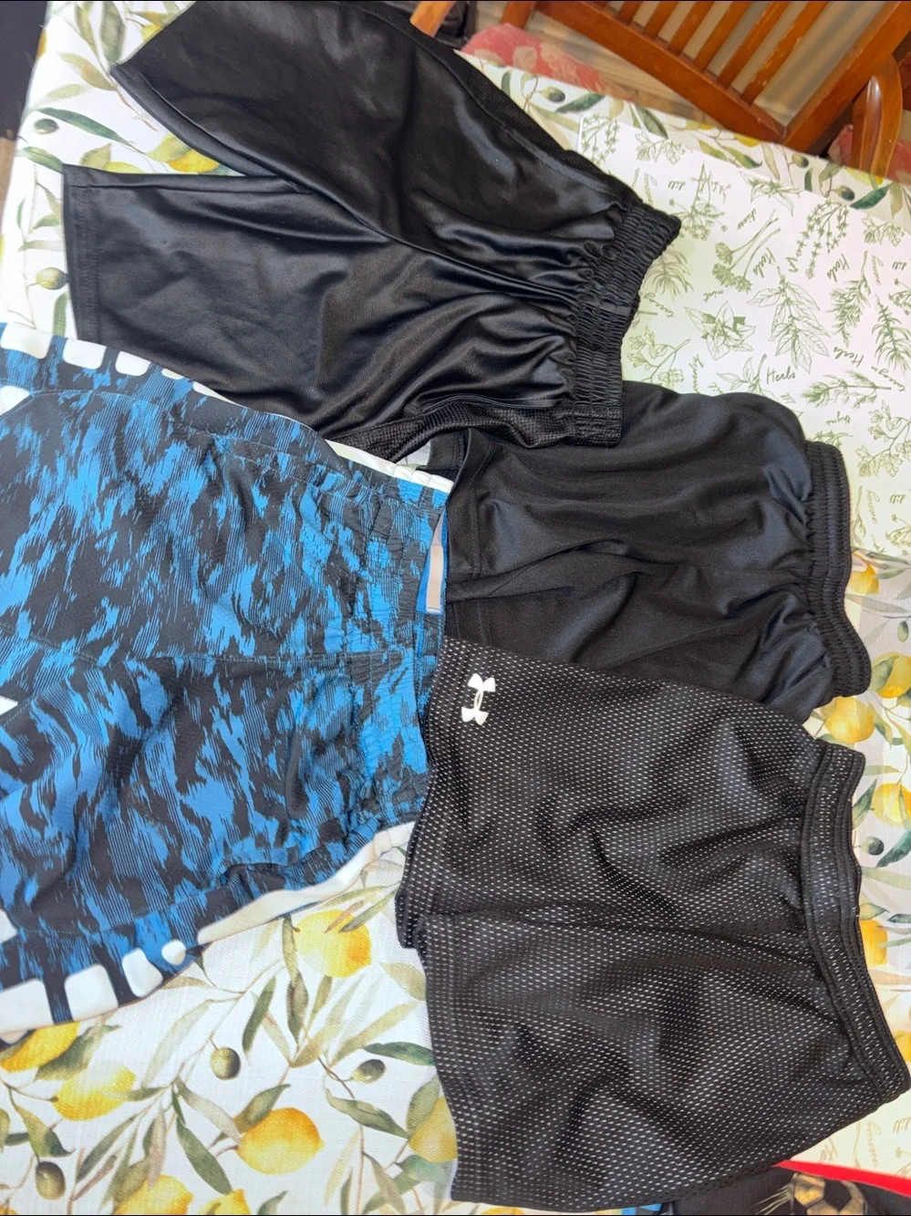 Youth Boys 8pc Activewear Lot - Nike Puma Under Armour Old Navy sz 6-8
